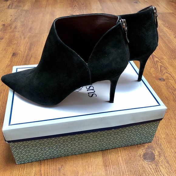 Enzo Angiolini Black Suede Bootie Ankle Boot Black - Picture 1 of 12